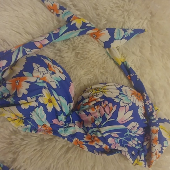 Very Cute Bikini! NWOT! - Picture 2 of 6
